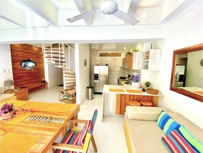 Interior - RentaElite Lovely 3 BR old city Cartagena w private pool (Cartagena)