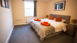 Unclassified image, 4 of 13, button - Luxury two bedroom apartment (Cambridge)
