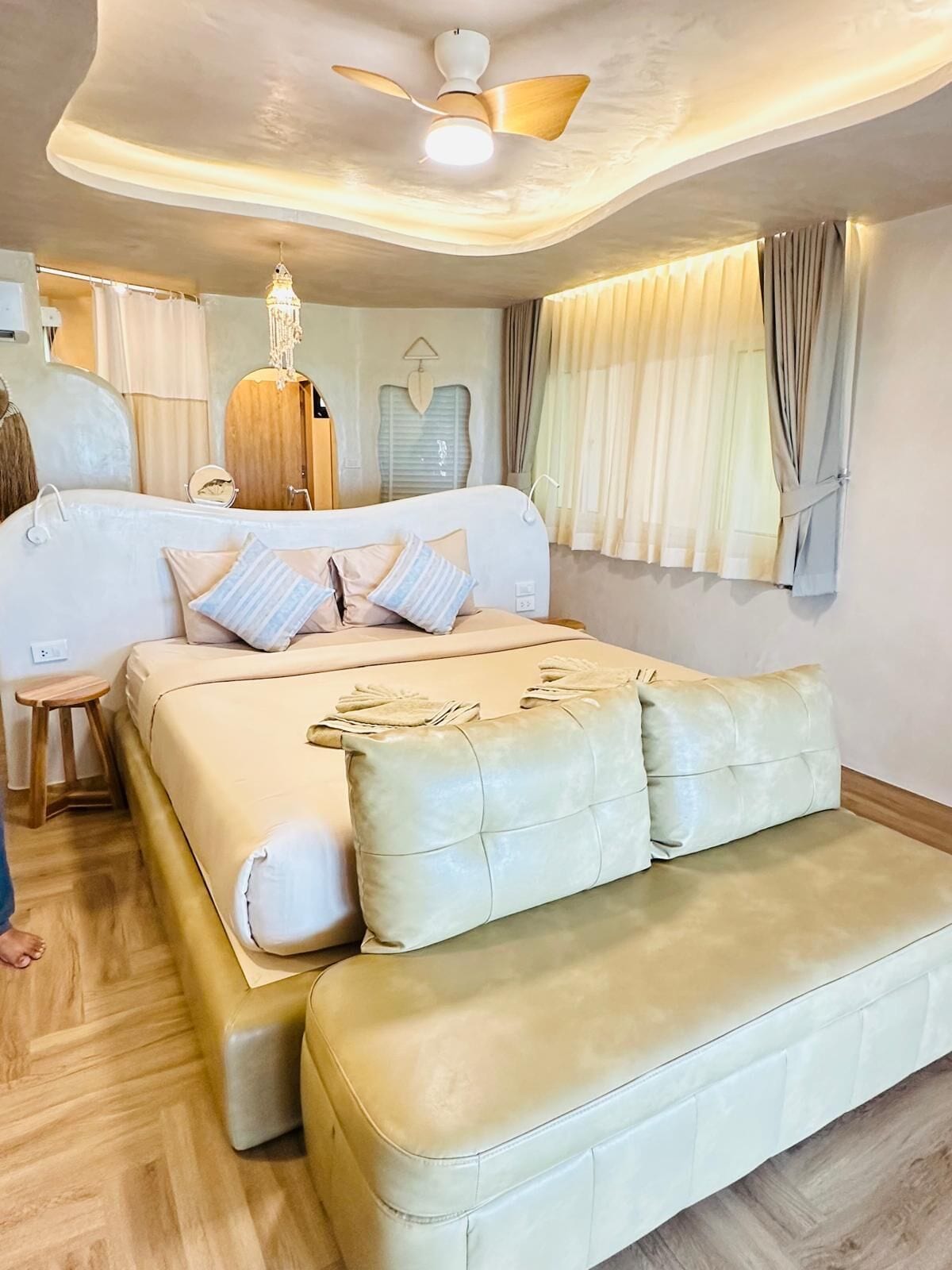 Hypo-allergenic bedding, minibar, in-room safe, individually decorated