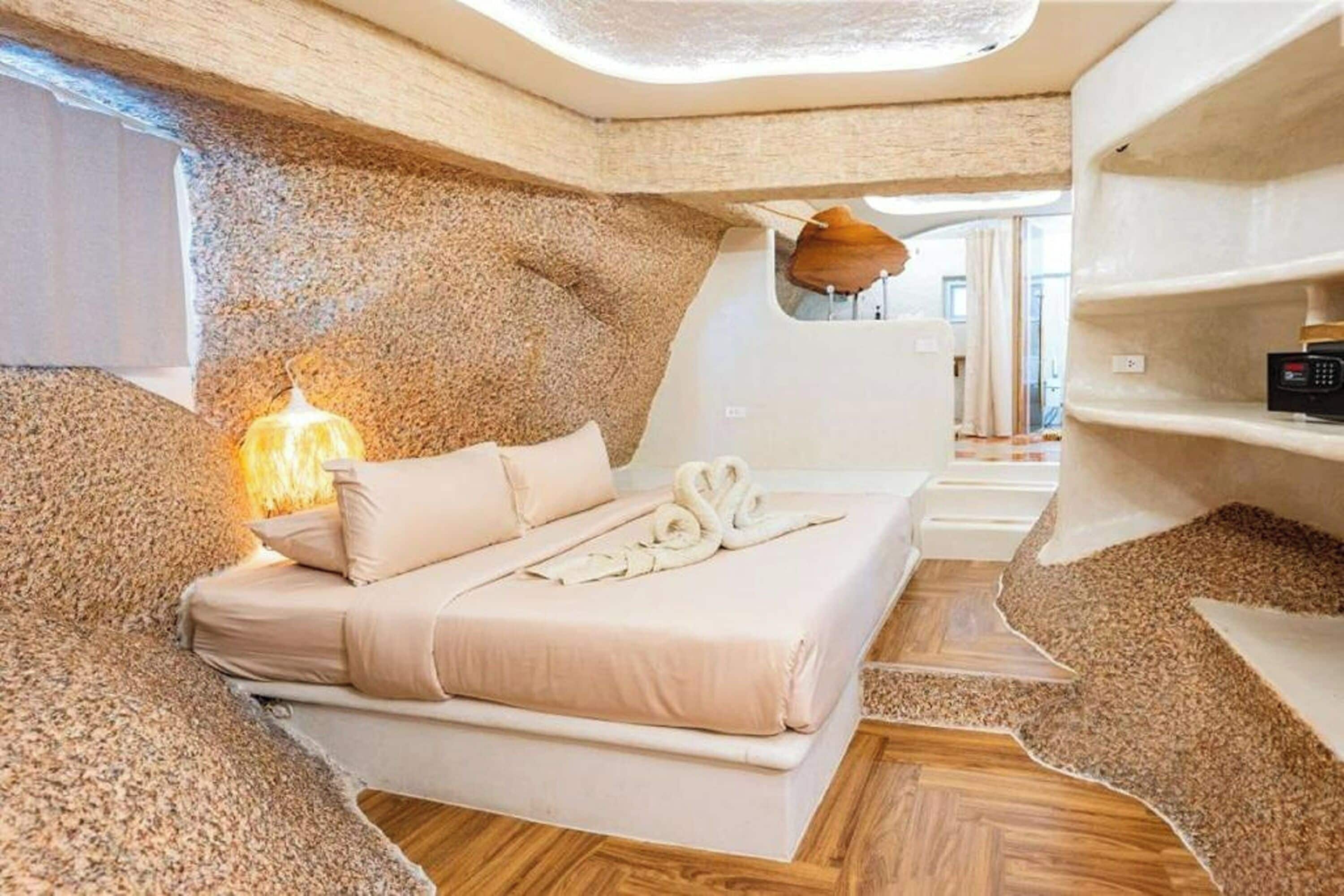 Chambre Familiale, accès piscine | Minibar, coffres-forts dans les chambres, bureau