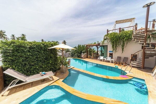 3 Bedroom Villa with Private Swimming Pool