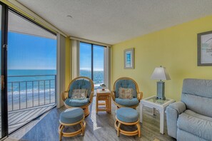 TV, lettore DVD, impianto stereo