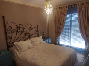 3 多间卧室、熨斗/熨衣板、WiFi、床单