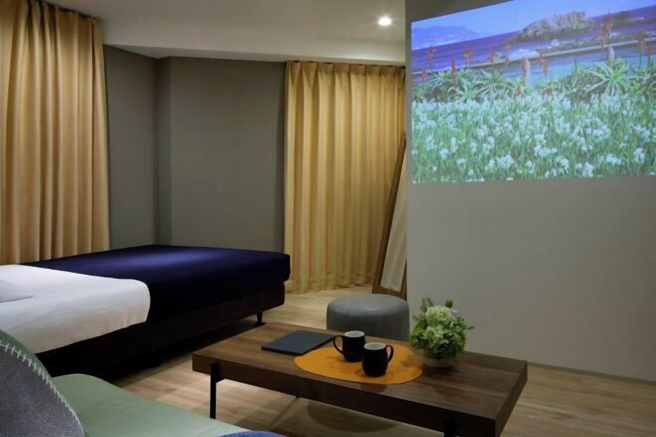 Individually decorated, individually furnished, desk, laptop workspace