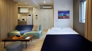 Moderate Theater 2 beds Non Smoking | Individually decorated, individually furnished, desk, laptop workspace - Minn Umeda North (Osaka)