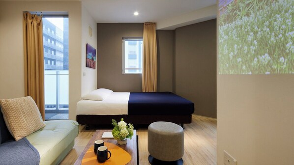 Moderate Theater 3 beds Non Smoking | Individually decorated, individually furnished, desk, laptop workspace - Minn Umeda North (Osaka)