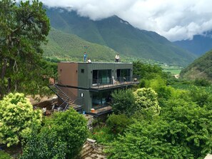 Ngoại thất