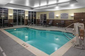 Indoor pool - Fairfield Inn & Suites by Marriott Indianapolis Greenfield (Greenfield)