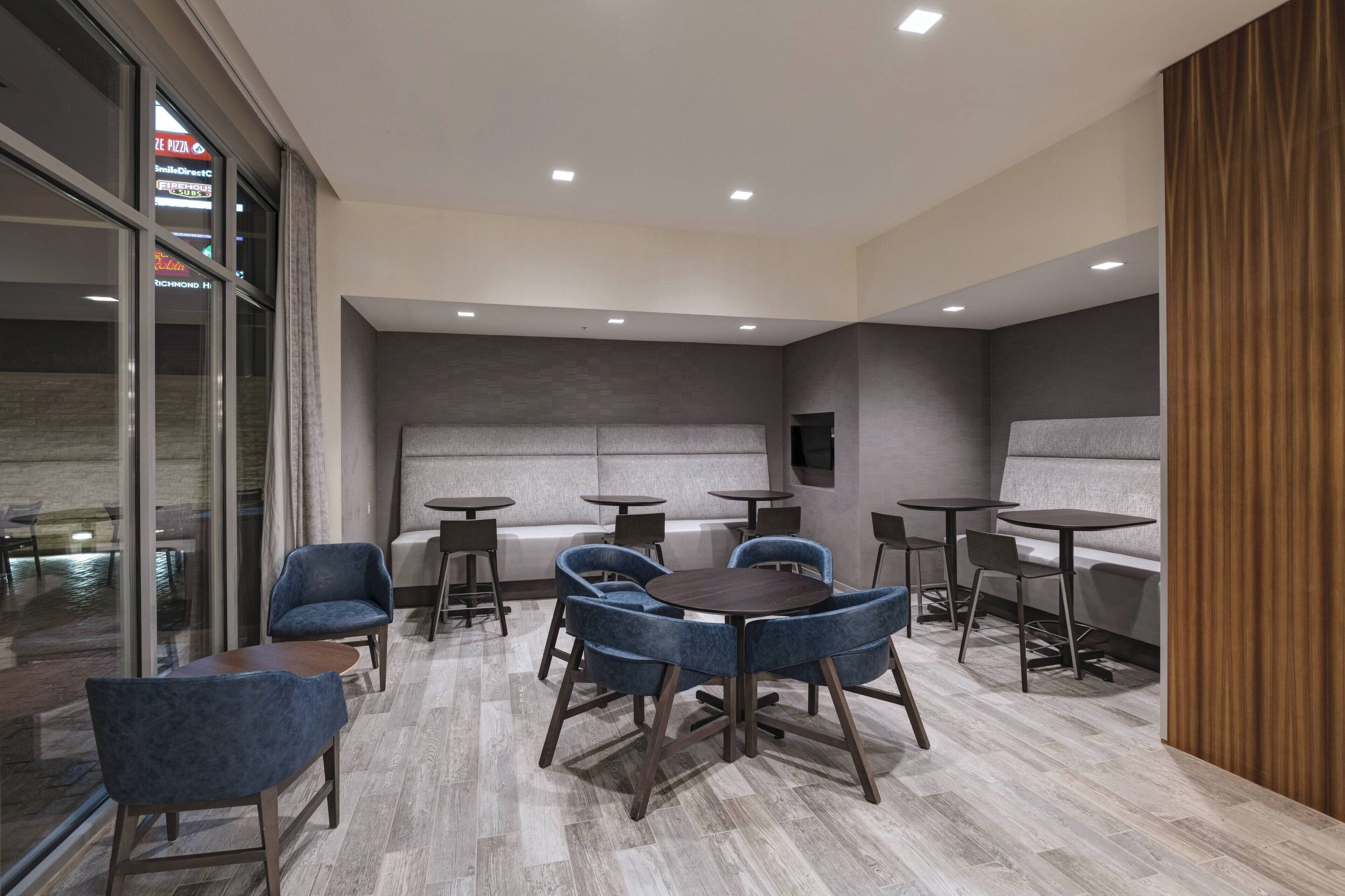 breakfast and dinner served