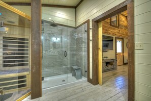 Shower, rainfall showerhead, hair dryer, towels - Romantic Getaway, King Bed, privateHOT TUB,Outdoor Fireplace, 1Min to downtown (Blue Ridge)