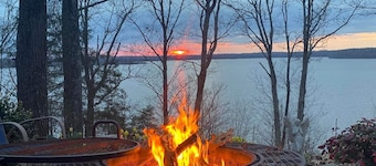 Our Soothing Sunsets Lake House is available for your retreats or vacations!