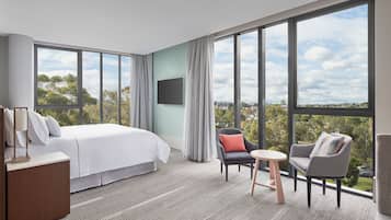 1 bedroom, Egyptian cotton sheets, premium bedding, pillowtop beds
