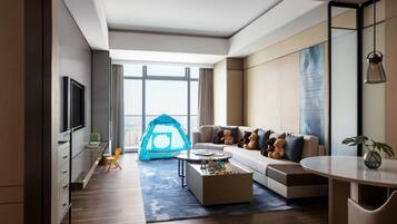 Suite, 1 Bedroom, City View | Down comforters, minibar, in-room safe, desk