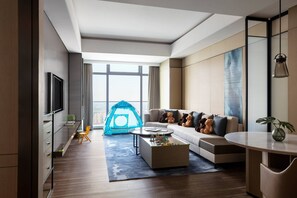 Suite, 1 Bedroom, City View | Down duvets, minibar, in-room safe, desk - Zhangjiagang Marriott Hotel (Suzhou)