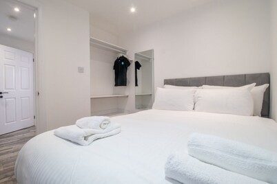 Abbey House Apartment C