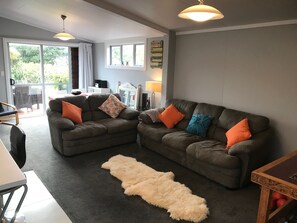 Televisión, libros y estéreo 