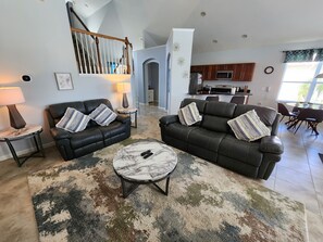 Een smart-tv, videogames, tafelvoetbal en een tafeltennistafel