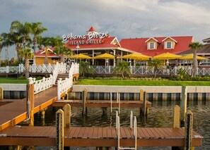 Marina - WATERFRONT RESORT! ON TAMPA BAY WITH SALT HEATED POOL KAYAKS & PADDLEBOARDS 5BDR (Tampa)