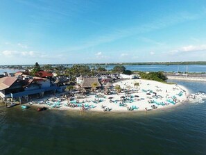 Beach - WATERFRONT RESORT! ON TAMPA BAY WITH SALT HEATED POOL KAYAKS & PADDLEBOARDS 5BDR (Tampa)