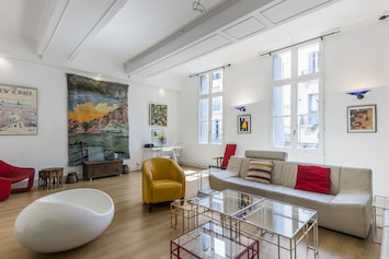 Villa Jeu de Paume - Première Conciergerie - Living room