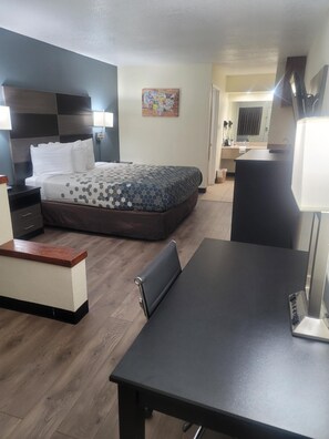 1 bedroom, desk, iron/ironing board, free WiFi