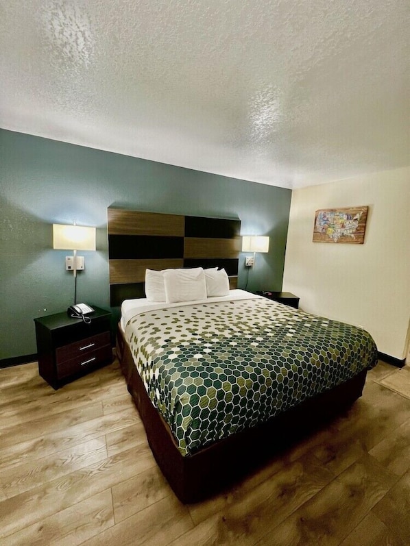 Desk, iron/ironing board, free WiFi, bed sheets