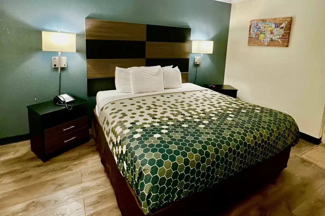 Desk, iron/ironing board, free WiFi, bed sheets