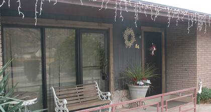 Zion Hurricane Home 5 Beds 3 Bdrms 2 Kylpyhuone RV Space, Zionin kansallispuisto