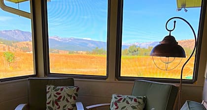 2 Miles from Yellowstone's Dutton Ranch!