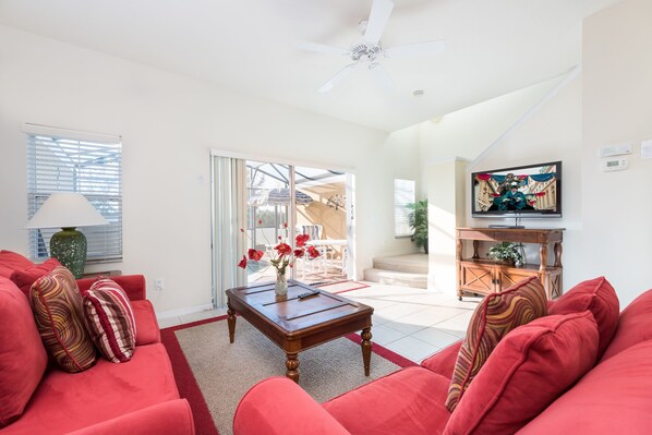 Townhome, 3 Bedrooms | Living area