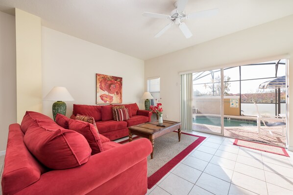 Living area - Encantada Resort 8552 (Kissimmee)