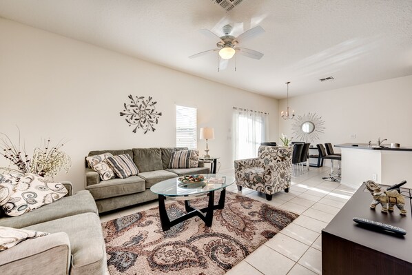 Townhome, 4 Bedrooms | Living area