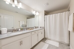 Bathroom - Champions Gate 8995 (Davenport)