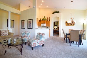 House, 3 Bedrooms | Living area