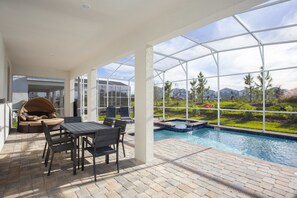 House, 6 Bedrooms | Indoor pool