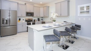 House, 6 Bedrooms | Private kitchen - Champions Gate 1600 A (Davenport)