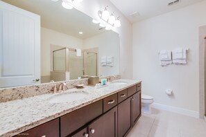 Bathroom - Encore Resort at Reunion 221 (Kissimmee)