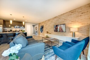 Townhome, 4 Bedrooms | Living area