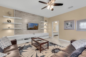 House, 5 Bedrooms | Living area | Flat-screen TV - Champions Gate 1404 (Davenport)