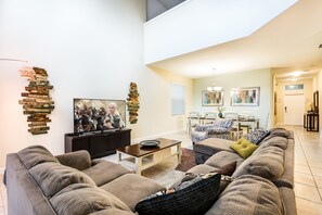 Talo, 5 makuuhuonetta | Oleskelualue