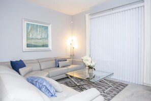Townhome, 4 Bedrooms | Living area
