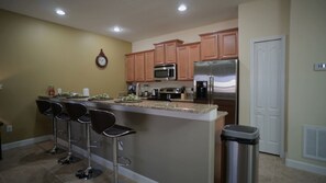 Casa de ciudad, 4 habitaciones | Cocina privada