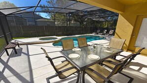 Indoor pool - Cypress Pointe 1127 (Davenport)