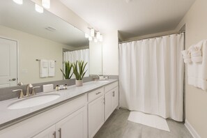 Maison en rangée, 5 chambres | Salle de bain