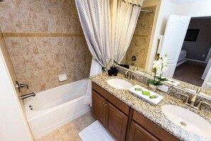 Townhome, 4 Bedrooms | Bathroom
