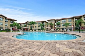 Condo, 2 Bedrooms | Outdoor pool | Outdoor pool, pool loungers - Bella Piazza 814 (Davenport)