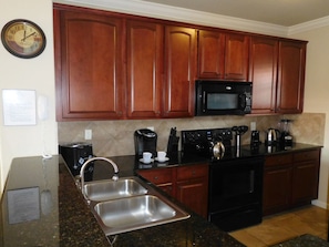 Condo, 3 Bedrooms | Private kitchen