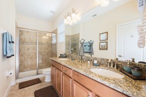 Maison, 5 chambres | Salle de bain