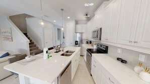 Private kitchen - Encore Resort at Reunion 1871 (Kissimmee)