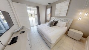 8 bedrooms, iron/ironing board, free WiFi - Encore Resort at Reunion 1871 (Kissimmee)